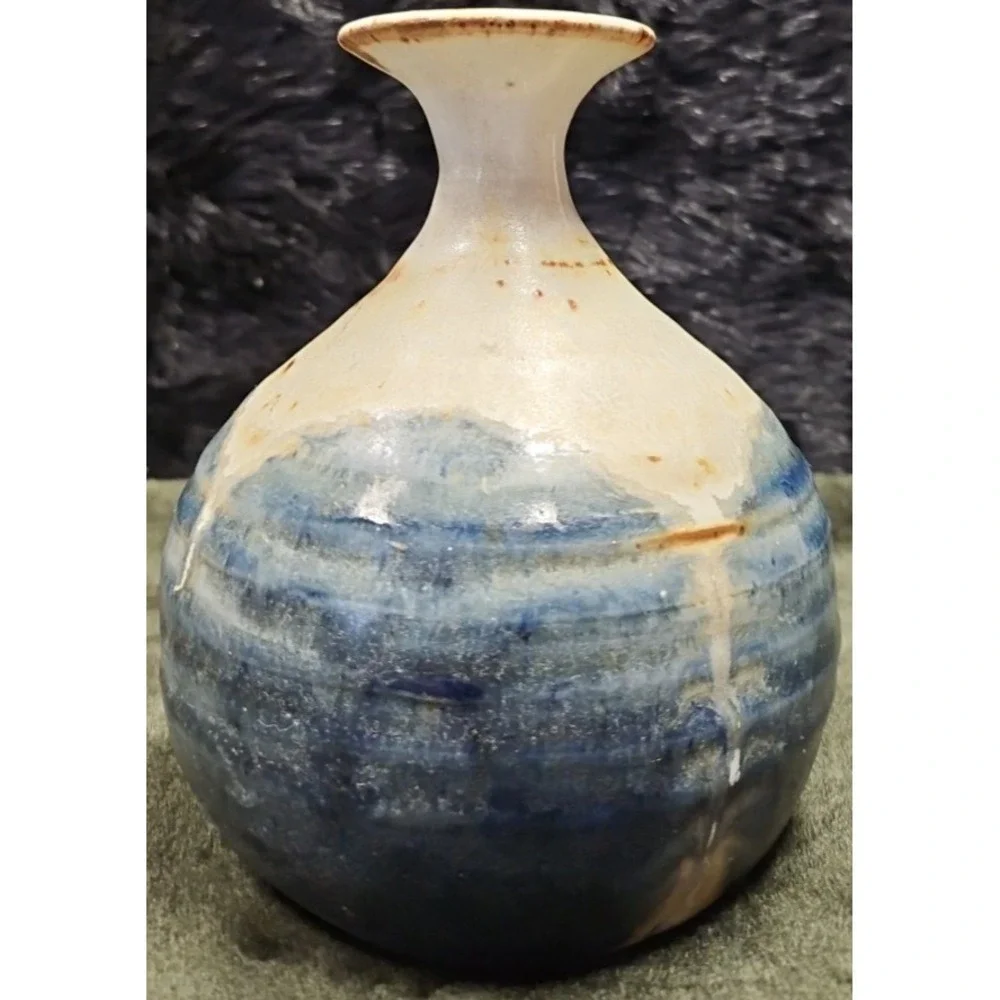 Vintage Small Gray and Blue Vase 6